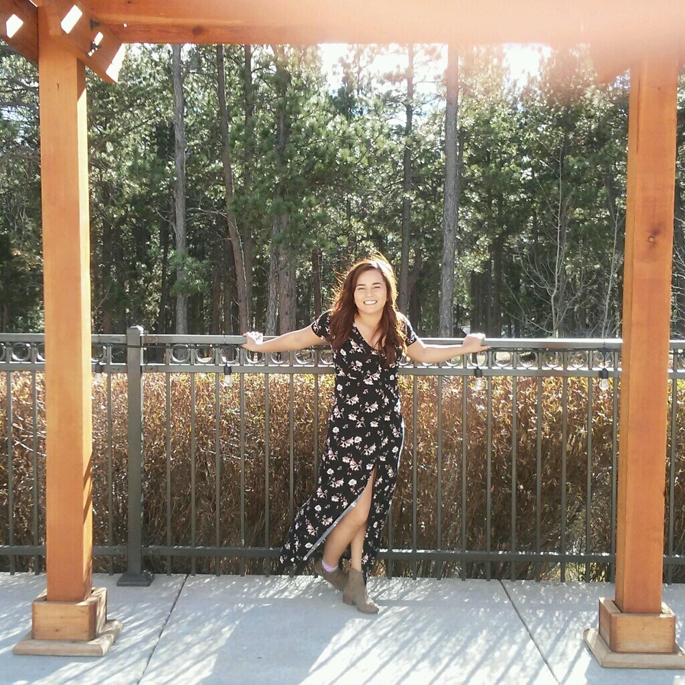 Meet your Posher, Ivonne